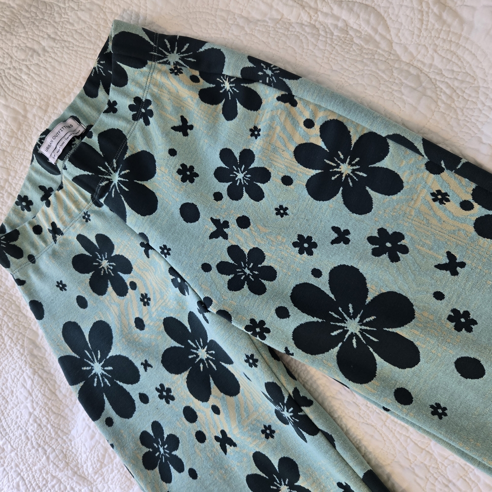 Urban Outfitters Bryn Floral Pull On Flare Pants